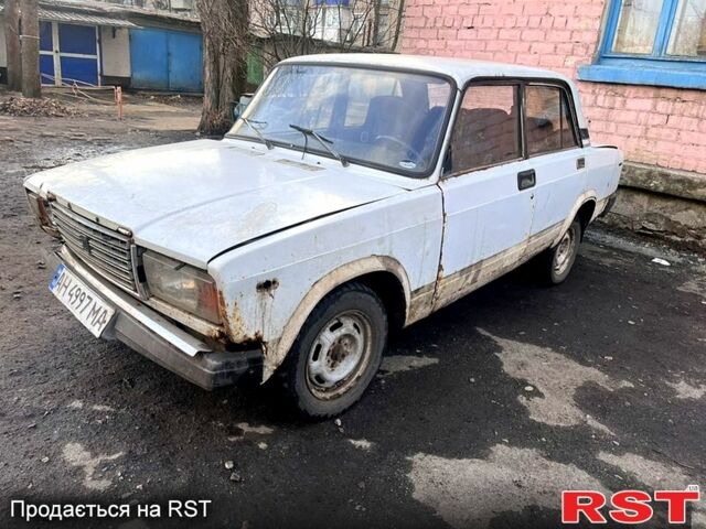 Білий ВАЗ 2107, об'ємом двигуна 1.5 л та пробігом 0 тис. км за 120 $, фото 1 на Automoto.ua