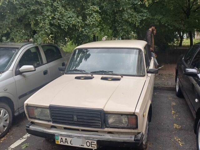 Білий ВАЗ 2107, об'ємом двигуна 1.5 л та пробігом 59 тис. км за 1400 $, фото 1 на Automoto.ua