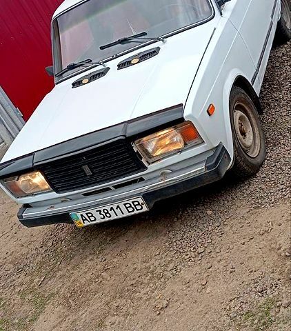Белый ВАЗ 2107, объемом двигателя 1.6 л и пробегом 0 тыс. км за 650 $, фото 1 на Automoto.ua