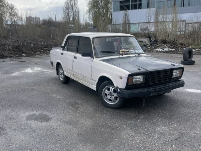 Білий ВАЗ 2107, об'ємом двигуна 1.5 л та пробігом 10 тис. км за 800 $, фото 1 на Automoto.ua