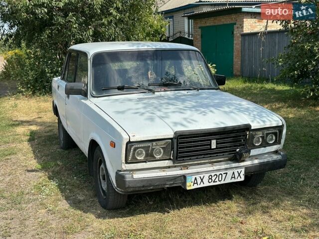 Белый ВАЗ 2107, объемом двигателя 1.6 л и пробегом 35 тыс. км за 500 $, фото 1 на Automoto.ua
