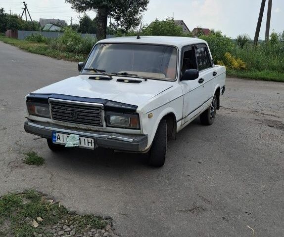 Білий ВАЗ 2107, об'ємом двигуна 1.6 л та пробігом 400 тис. км за 789 $, фото 1 на Automoto.ua