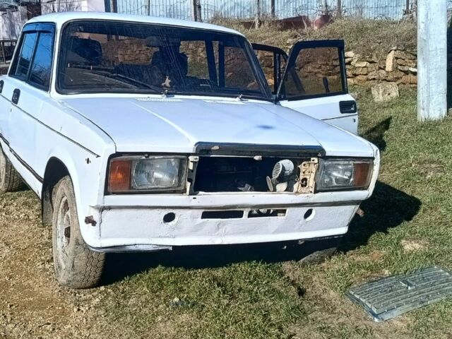 Белый ВАЗ 2107, объемом двигателя 1.6 л и пробегом 60 тыс. км за 249 $, фото 1 на Automoto.ua