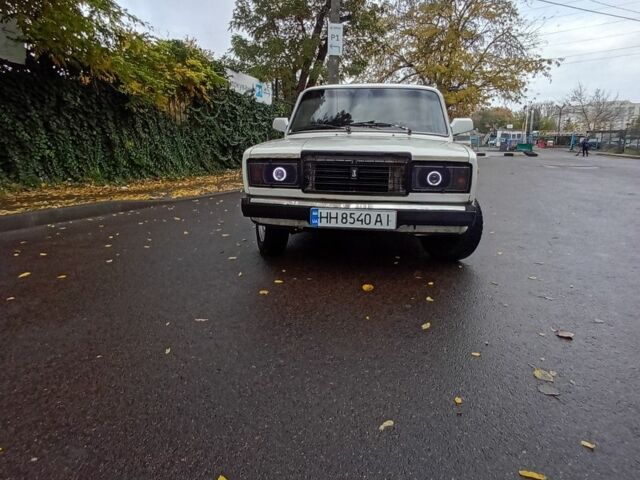 Білий ВАЗ 2107, об'ємом двигуна 1.5 л та пробігом 750 тис. км за 1300 $, фото 1 на Automoto.ua