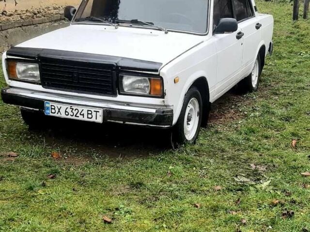 Белый ВАЗ 2107, объемом двигателя 1.5 л и пробегом 105 тыс. км за 600 $, фото 1 на Automoto.ua