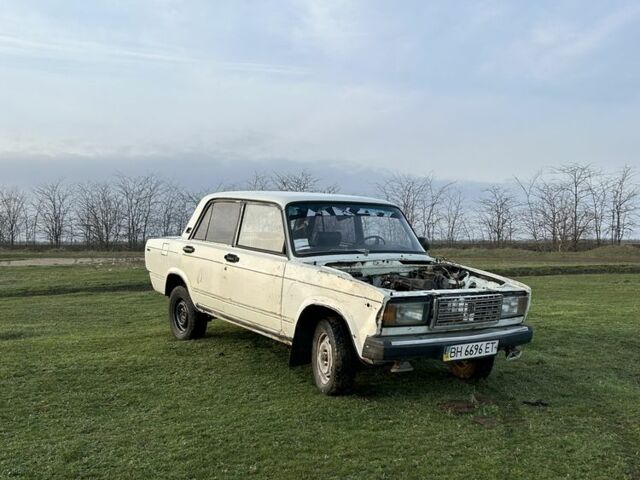 Білий ВАЗ 2107, об'ємом двигуна 1.5 л та пробігом 1000 тис. км за 461 $, фото 1 на Automoto.ua