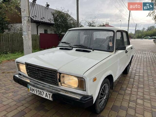 Білий ВАЗ 2107, об'ємом двигуна 1.5 л та пробігом 210 тис. км за 700 $, фото 1 на Automoto.ua