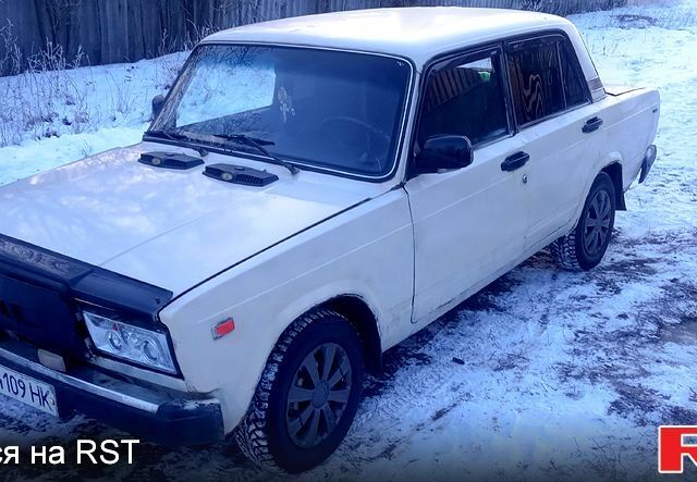 Білий ВАЗ 2107, об'ємом двигуна 1.5 л та пробігом 90 тис. км за 920 $, фото 1 на Automoto.ua