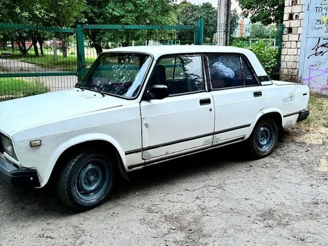 Білий ВАЗ 2107, об'ємом двигуна 1.45 л та пробігом 76 тис. км за 600 $, фото 1 на Automoto.ua