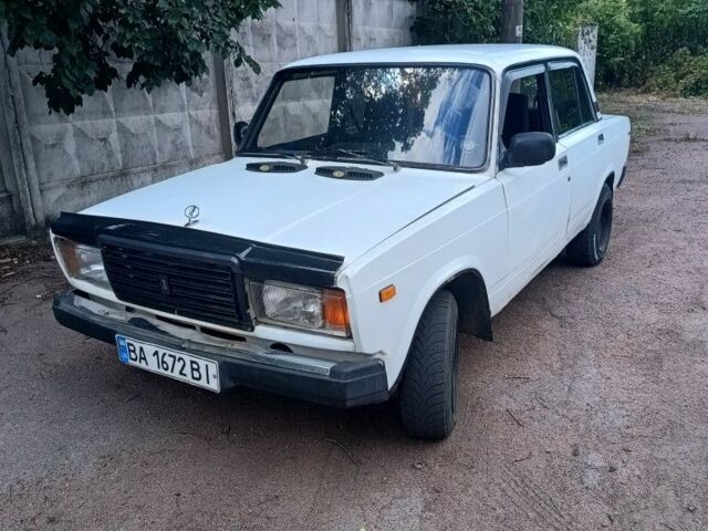 Белый ВАЗ 2107, объемом двигателя 1.5 л и пробегом 200 тыс. км за 720 $, фото 1 на Automoto.ua