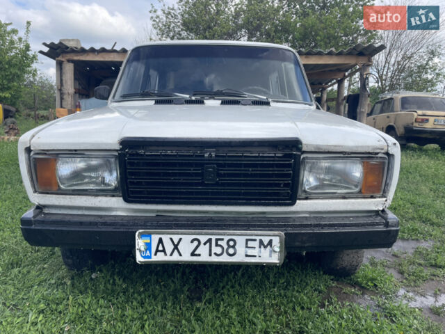 Белый ВАЗ 2107, объемом двигателя 1.5 л и пробегом 200 тыс. км за 348 $, фото 1 на Automoto.ua