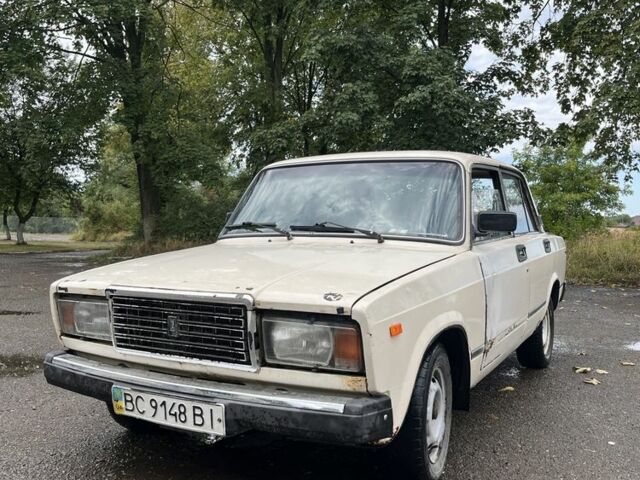 Белый ВАЗ 2107, объемом двигателя 1.5 л и пробегом 38 тыс. км за 427 $, фото 1 на Automoto.ua
