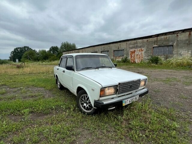 Білий ВАЗ 2107, об'ємом двигуна 1.5 л та пробігом 328 тис. км за 750 $, фото 1 на Automoto.ua