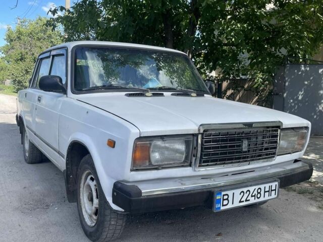 Белый ВАЗ 2107, объемом двигателя 1.5 л и пробегом 1 тыс. км за 700 $, фото 1 на Automoto.ua