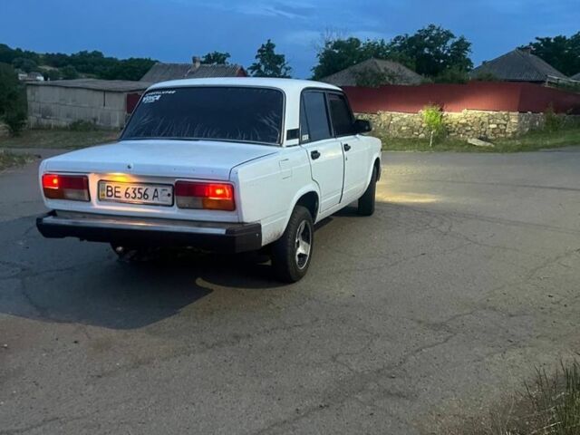 Белый ВАЗ 2107, объемом двигателя 0 л и пробегом 130 тыс. км за 1000 $, фото 1 на Automoto.ua
