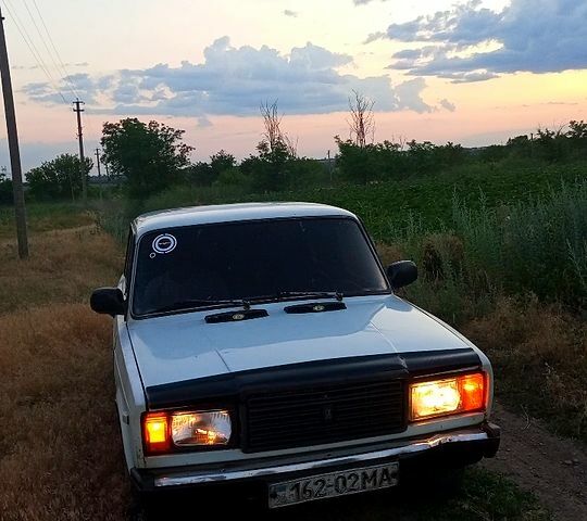 Білий ВАЗ 2107, об'ємом двигуна 1.3 л та пробігом 0 тис. км за 590 $, фото 1 на Automoto.ua