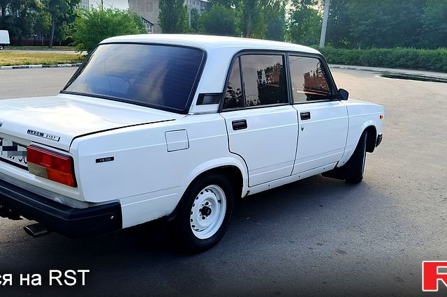 Білий ВАЗ 2107, об'ємом двигуна 1.5 л та пробігом 250 тис. км за 1457 $, фото 1 на Automoto.ua