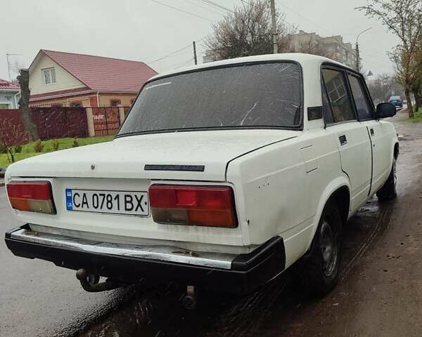 Белый ВАЗ 2107, объемом двигателя 1.5 л и пробегом 10 тыс. км за 657 $, фото 1 на Automoto.ua