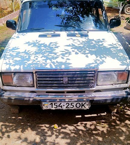 Белый ВАЗ 2107, объемом двигателя 1.5 л и пробегом 0 тыс. км за 1100 $, фото 1 на Automoto.ua