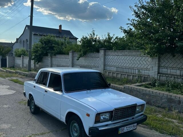 Білий ВАЗ 2107, об'ємом двигуна 1.45 л та пробігом 44 тис. км за 1000 $, фото 1 на Automoto.ua