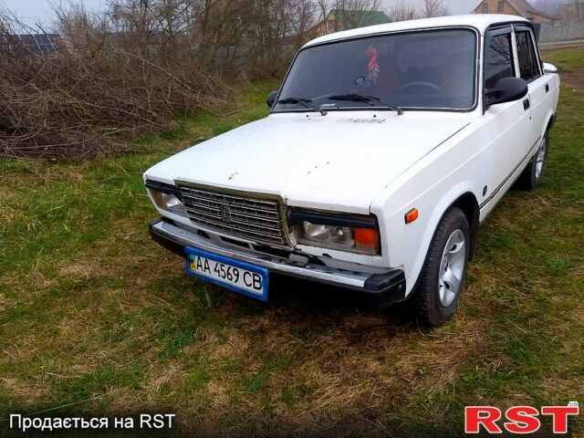 Белый ВАЗ 2107, объемом двигателя 1.5 л и пробегом 0 тыс. км за 800 $, фото 1 на Automoto.ua