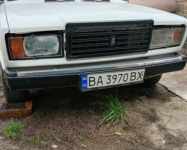 Белый ВАЗ 2107, объемом двигателя 1.45 л и пробегом 87 тыс. км за 1000 $, фото 1 на Automoto.ua