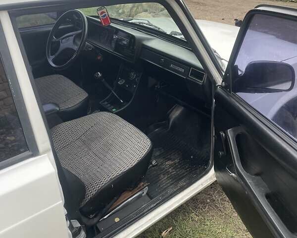 Білий ВАЗ 2107, об'ємом двигуна 1.6 л та пробігом 100 тис. км за 1300 $, фото 1 на Automoto.ua