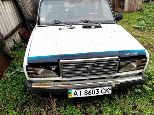 Белый ВАЗ 2107, объемом двигателя 1 л и пробегом 600 тыс. км за 343 $, фото 1 на Automoto.ua