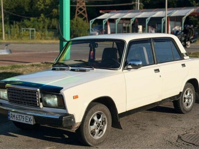 Белый ВАЗ 2107, объемом двигателя 1.6 л и пробегом 111 тыс. км за 1119 $, фото 1 на Automoto.ua