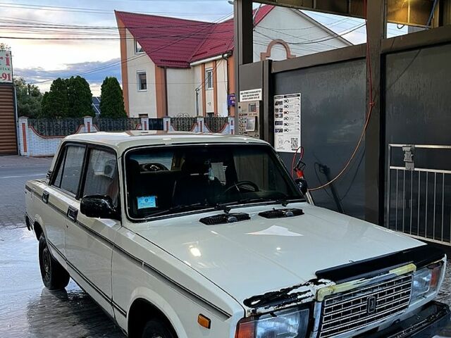 Белый ВАЗ 2107, объемом двигателя 1.5 л и пробегом 27 тыс. км за 1200 $, фото 1 на Automoto.ua