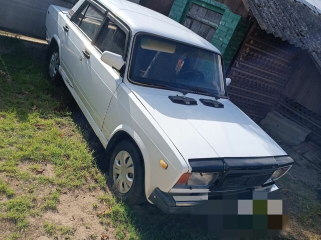 Білий ВАЗ 2107, об'ємом двигуна 0 л та пробігом 2 тис. км за 556 $, фото 1 на Automoto.ua
