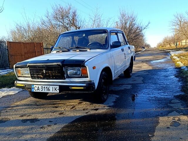 Білий ВАЗ 2107, об'ємом двигуна 1.5 л та пробігом 250 тис. км за 340 $, фото 1 на Automoto.ua