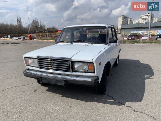 Білий ВАЗ 2107, об'ємом двигуна 1.45 л та пробігом 100 тис. км за 1500 $, фото 1 на Automoto.ua