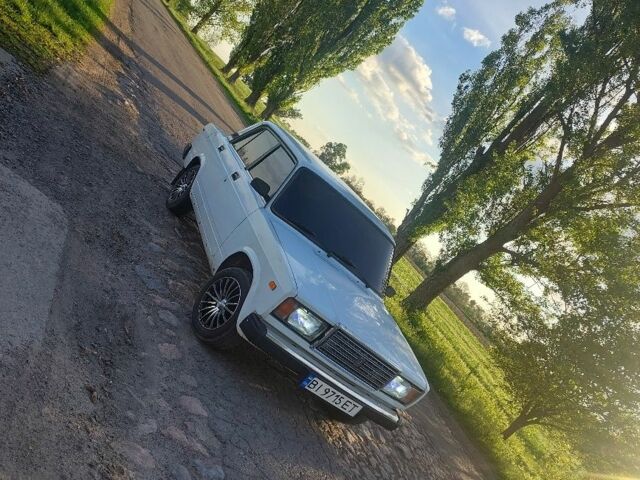 Белый ВАЗ 2107, объемом двигателя 1.5 л и пробегом 95 тыс. км за 1350 $, фото 1 на Automoto.ua