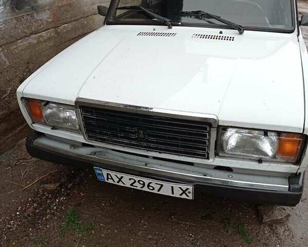 Белый ВАЗ 2107, объемом двигателя 1.57 л и пробегом 140 тыс. км за 2300 $, фото 1 на Automoto.ua
