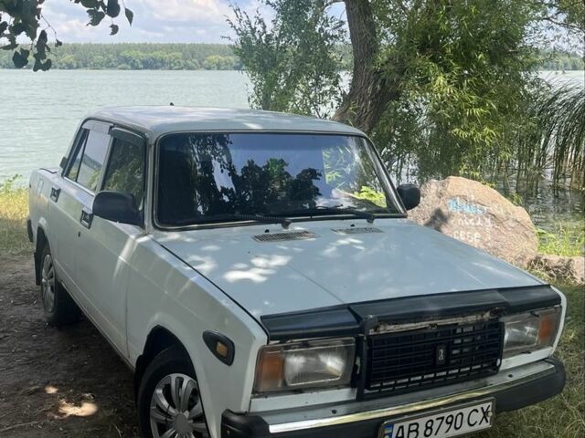 Білий ВАЗ 2107, об'ємом двигуна 1.5 л та пробігом 2 тис. км за 1011 $, фото 1 на Automoto.ua
