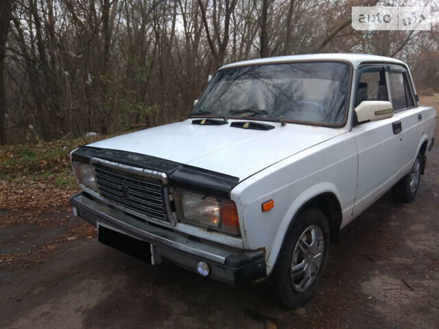 Белый ВАЗ 2107, объемом двигателя 1.5 л и пробегом 85 тыс. км за 1299 $, фото 1 на Automoto.ua