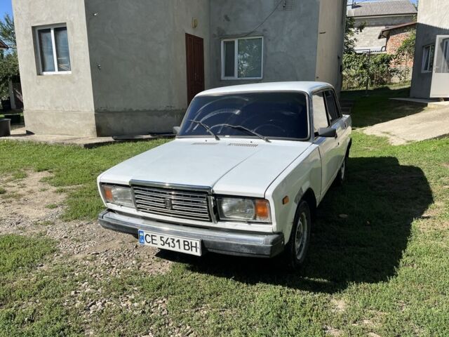 Белый ВАЗ 2107, объемом двигателя 1.5 л и пробегом 100 тыс. км за 550 $, фото 1 на Automoto.ua