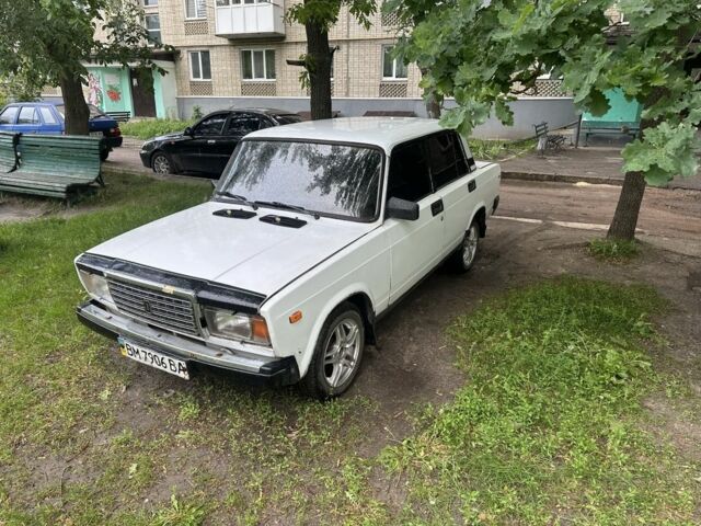 Белый ВАЗ 2107, объемом двигателя 1.6 л и пробегом 120 тыс. км за 749 $, фото 1 на Automoto.ua