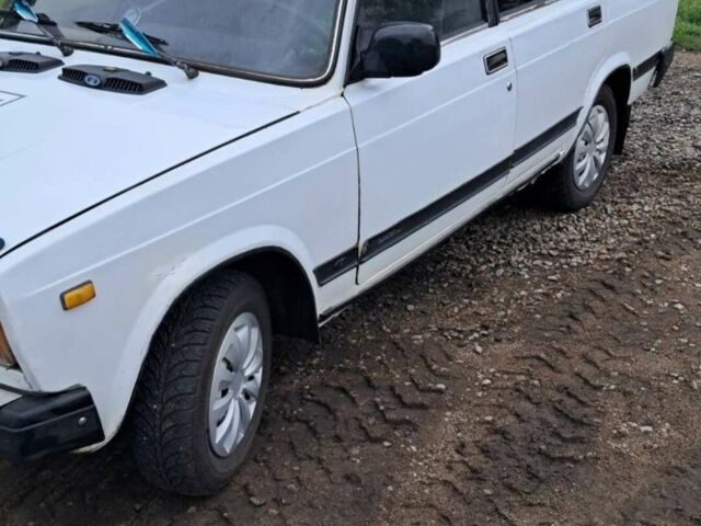 Білий ВАЗ 2107, об'ємом двигуна 1.6 л та пробігом 148 тис. км за 800 $, фото 1 на Automoto.ua
