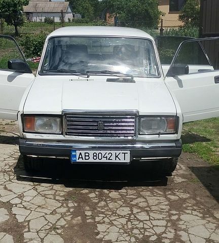Білий ВАЗ 2107, об'ємом двигуна 1.45 л та пробігом 75 тис. км за 450 $, фото 1 на Automoto.ua