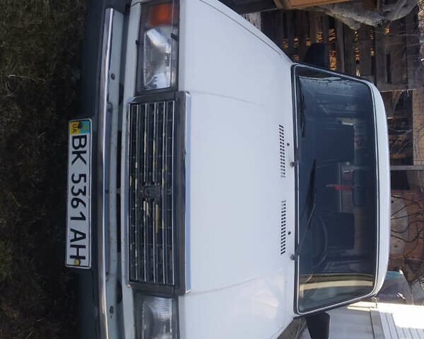 Белый ВАЗ 2107, объемом двигателя 0 л и пробегом 300 тыс. км за 900 $, фото 1 на Automoto.ua