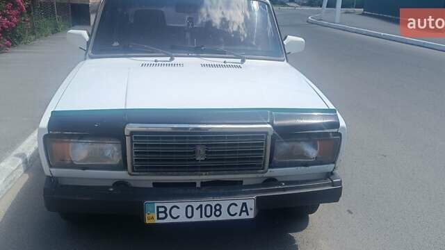 Белый ВАЗ 2107, объемом двигателя 0 л и пробегом 723 тыс. км за 1000 $, фото 1 на Automoto.ua