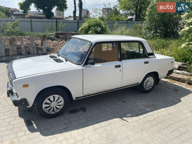Белый ВАЗ 2107, объемом двигателя 1.45 л и пробегом 103 тыс. км за 800 $, фото 1 на Automoto.ua