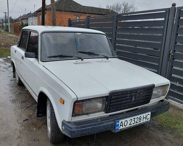 Белый ВАЗ 2107, объемом двигателя 0 л и пробегом 270 тыс. км за 1100 $, фото 1 на Automoto.ua