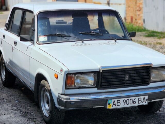 Белый ВАЗ 2107, объемом двигателя 0 л и пробегом 1 тыс. км за 999 $, фото 1 на Automoto.ua