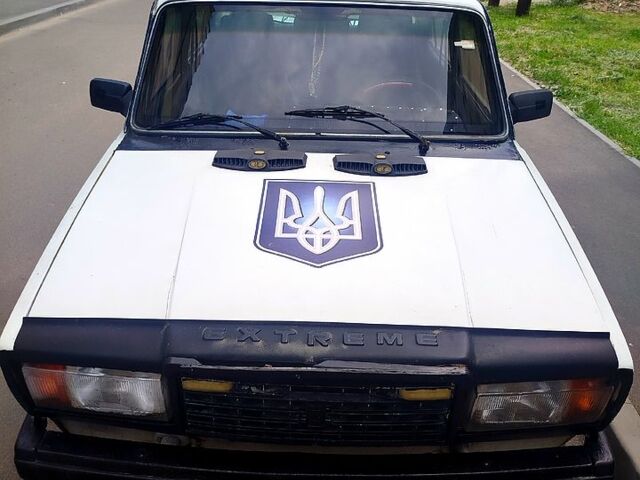 Білий ВАЗ 2107, об'ємом двигуна 1.5 л та пробігом 0 тис. км за 600 $, фото 1 на Automoto.ua