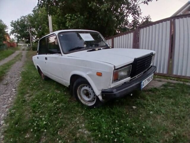 Белый ВАЗ 2107, объемом двигателя 1.5 л и пробегом 3 тыс. км за 350 $, фото 1 на Automoto.ua