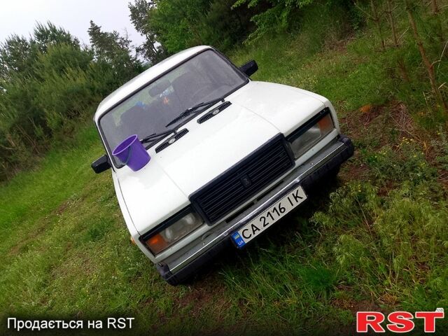 Белый ВАЗ 2107, объемом двигателя 1.5 л и пробегом 303 тыс. км за 750 $, фото 1 на Automoto.ua