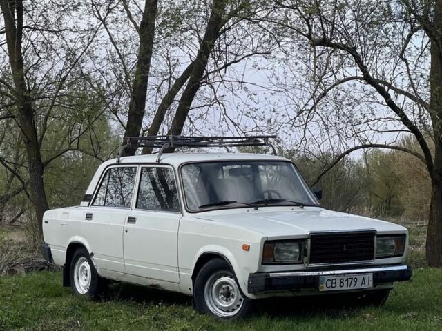 Белый ВАЗ 2107, объемом двигателя 0 л и пробегом 100 тыс. км за 998 $, фото 1 на Automoto.ua